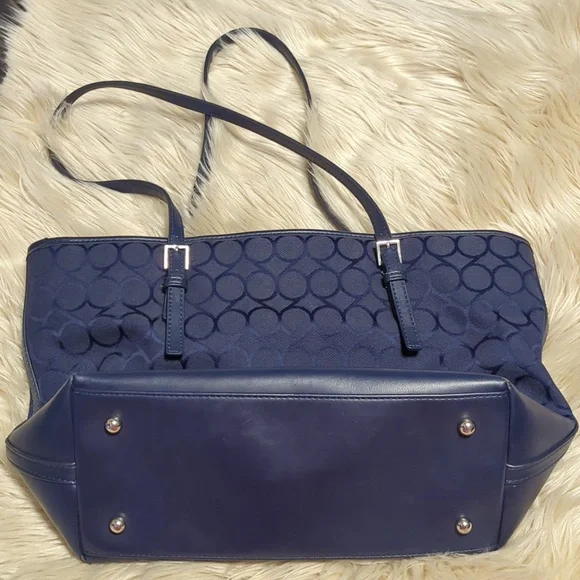 Blue Nine West bag purse tote with Id card hang tag - Picture 4 of 6